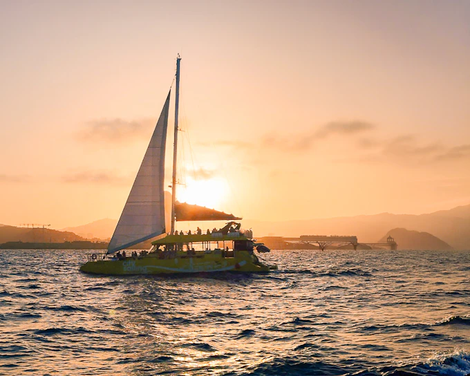 Barcelona: Sunset Catamaran Cruise