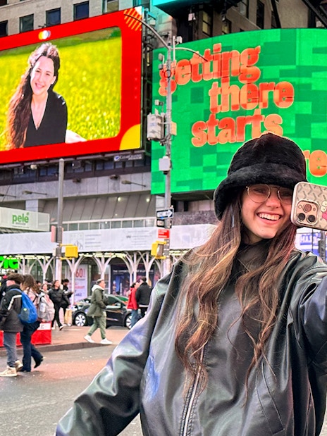 você será destaque em um outdoor da times square por 24 horas em nova york-6