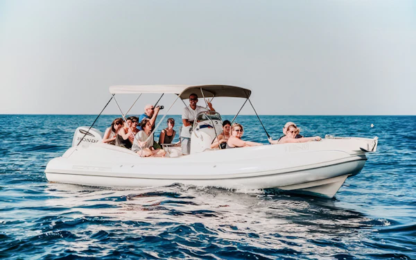 From Split/Trogir: Blue Lagoon, Solta & Trogir Speedboat Tour