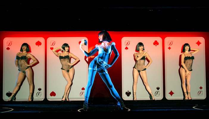 Cabaret Paris Crazy Horse