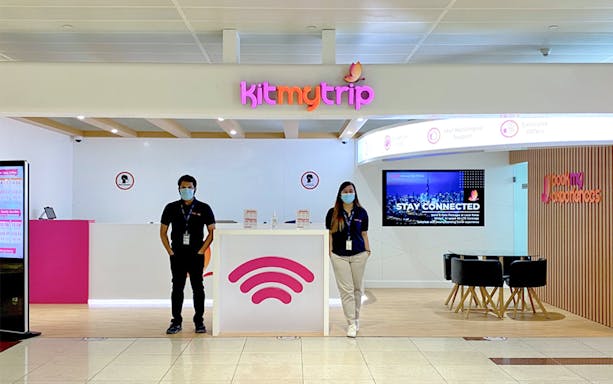 Kitmytrip store in Dubai offering Metro Silver NOL Card and 7 Days Unlimited Pass.