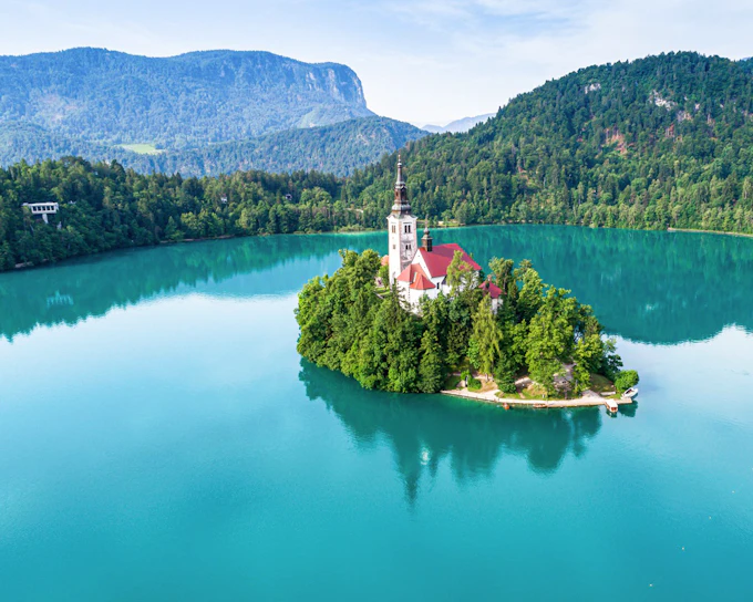 From Ljubljana: Lake Bled, Postojna Cave & Predjama Castle Tour