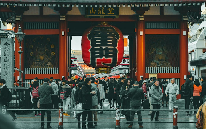 Crowd at Senso-ji Temple entrance in Asakusa, Tokyo during Shitamachi Heritage Walking Tour.