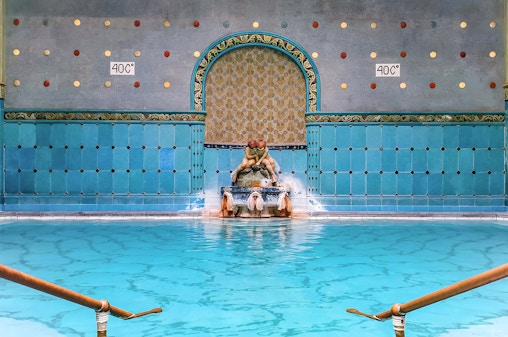 Dolaplı veya Özel Kabinli Gellert Spa Biletleri