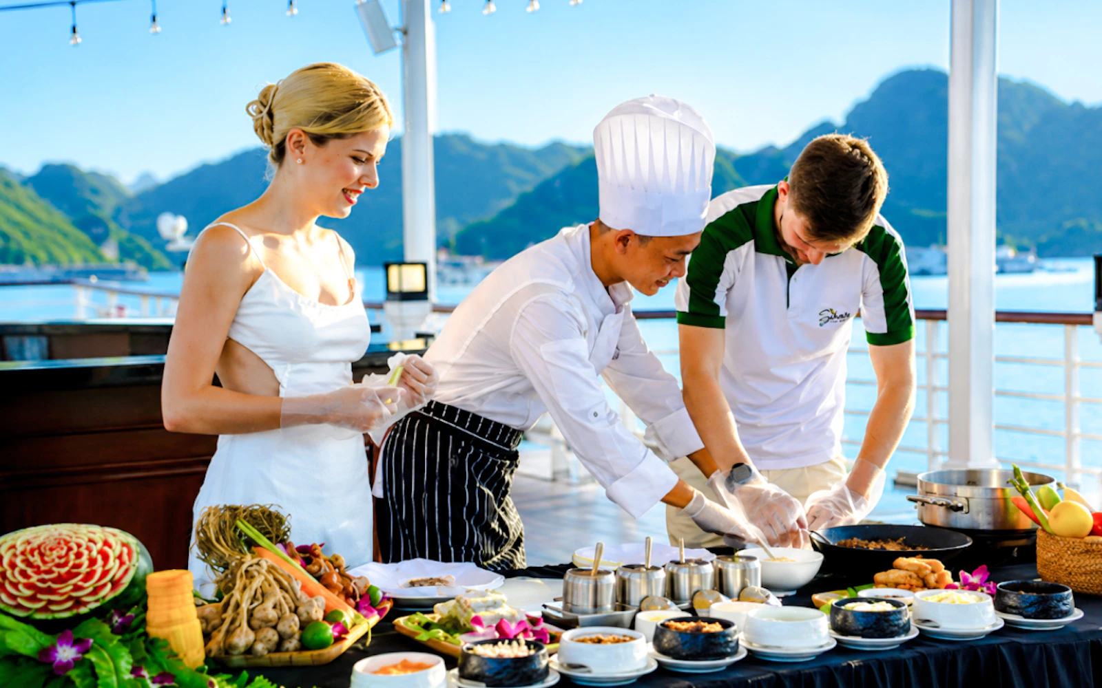 Ha Long & Lan Ha Bay 6-Star Luxury Overnight Cruise with Dark & Bright Cave Image 2