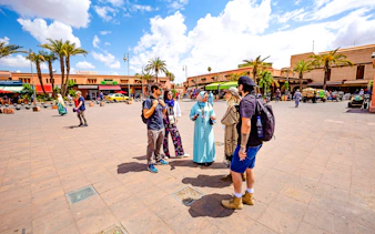 guidet vandretur i marrakech: saadier-gravene, bahia-palasset og basarene i medinaen-2