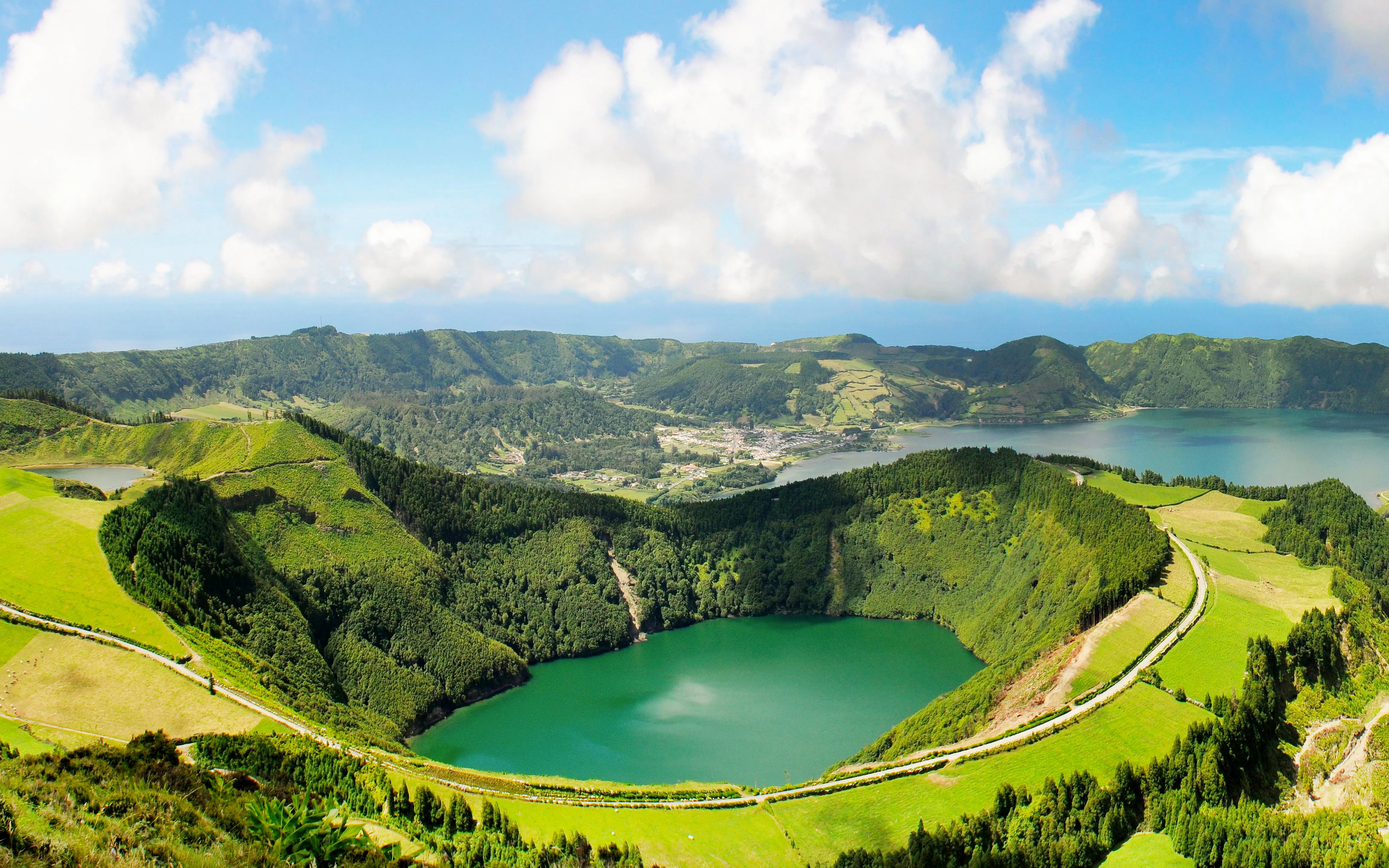Lagoa do Canário surrounded by lush greenery on São Miguel, Azores Island.