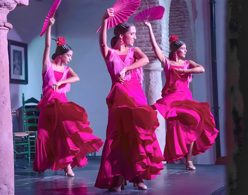 Flamenco guide: Costume and dress of flamenco