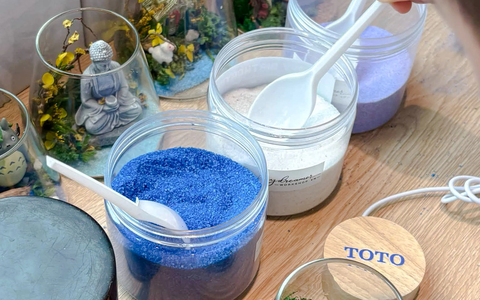 Create Your Own Miniature Garden: A Magical Terrarium Experience