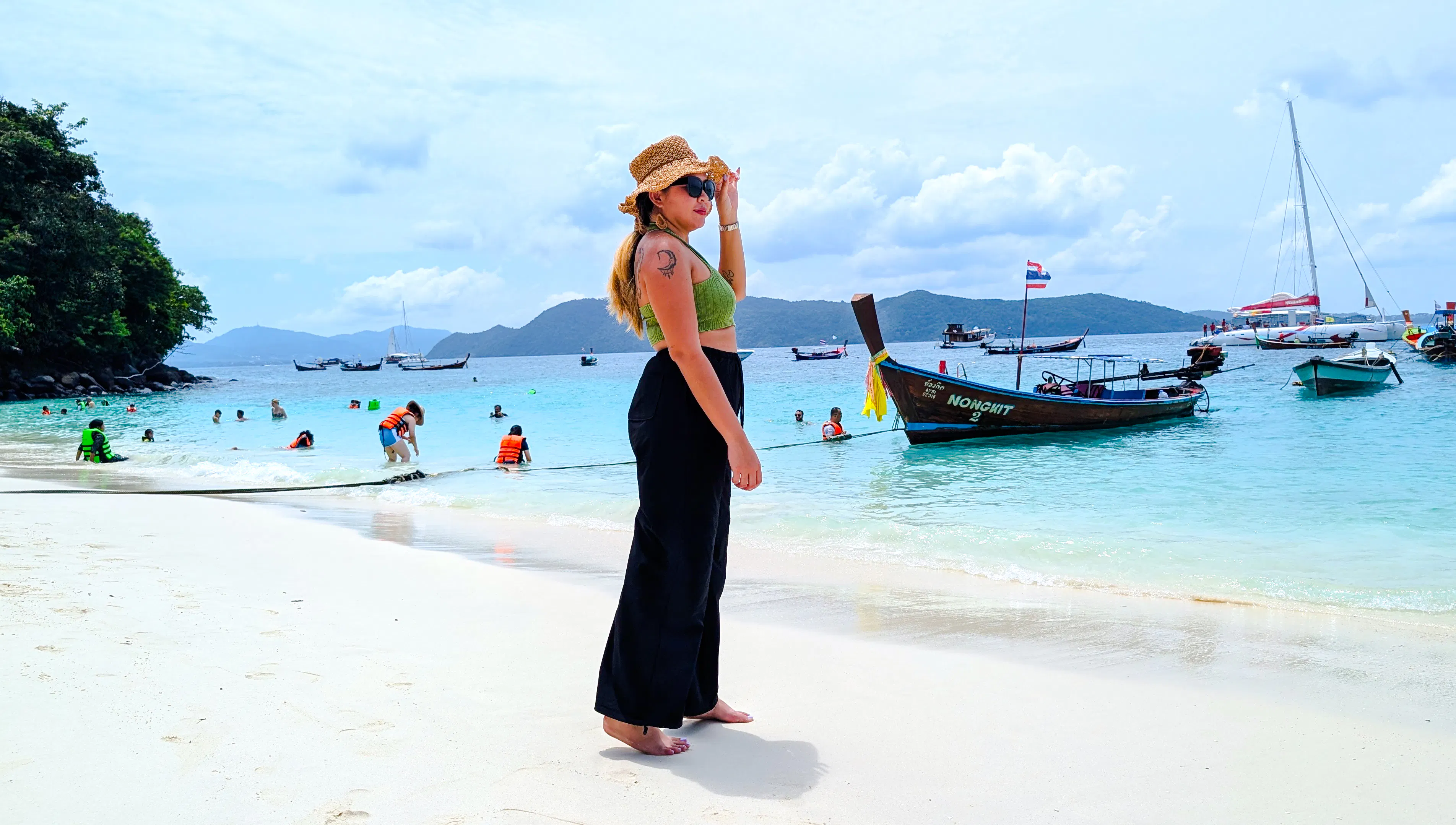phuket: privat tur-retur-reise med langhalet båt til coral island-1