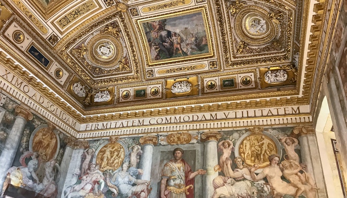 Castel Sant'Angelo in Rome with e-bike rental and audio guide experience.