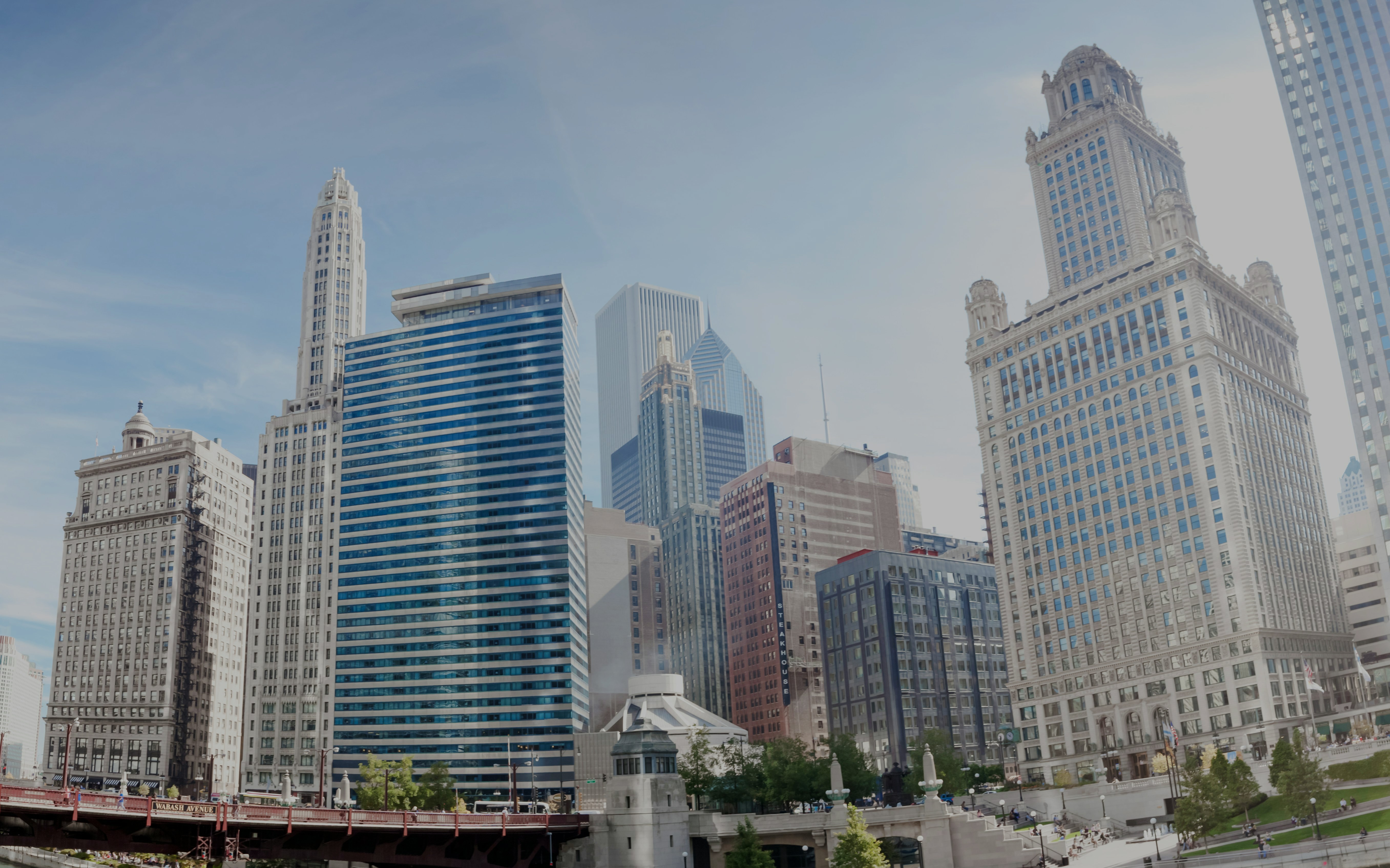 Jewelers Building and surrounding skyscrapers in downtown Chicago.