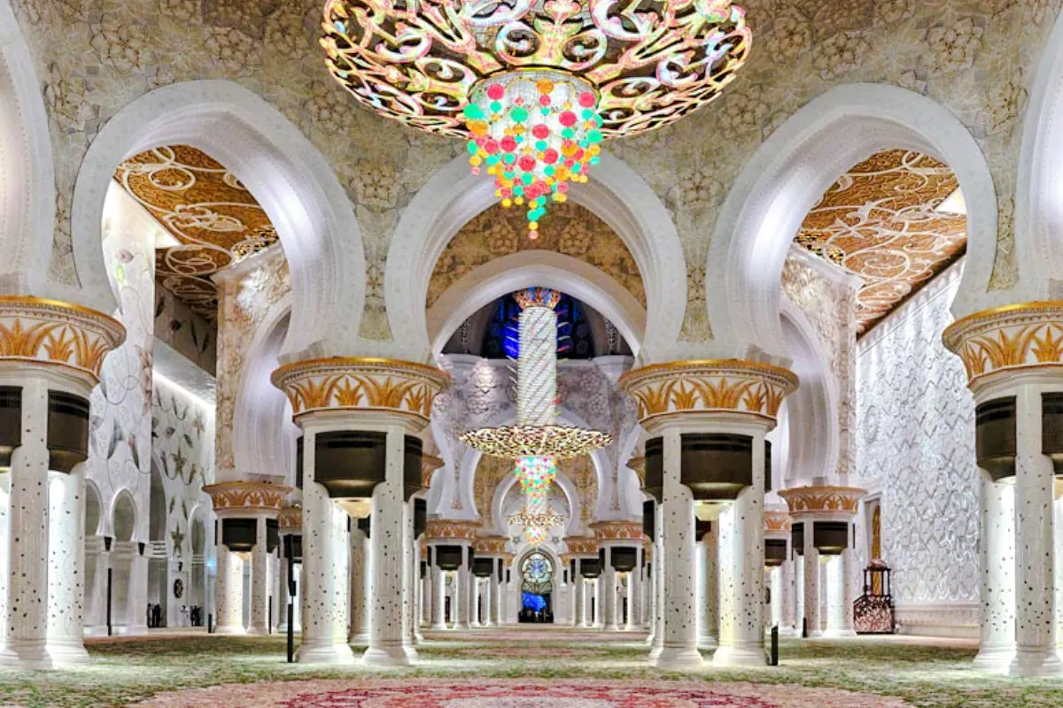 abu dhabi city tour with sheikh zayed grand mosque and qasr al watan entry-6