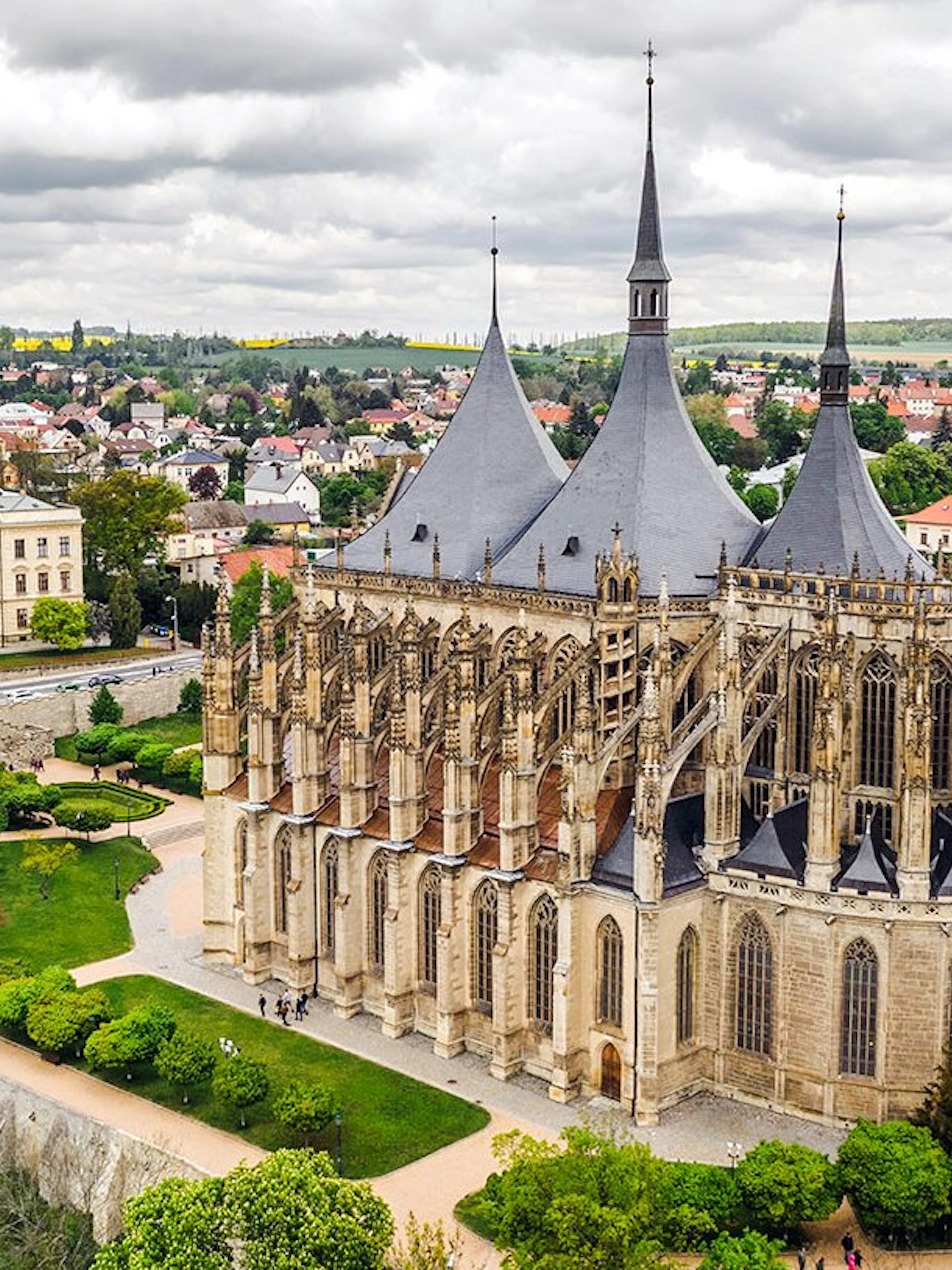 Church of St. Barbara in Kutna Hora with surrounding townscape.