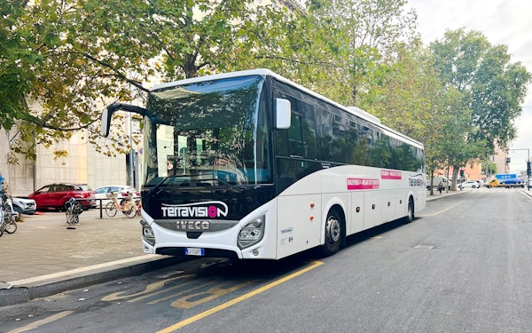 One-Way Bus Transfers between Vatican City & Rome Fiumicino Airport