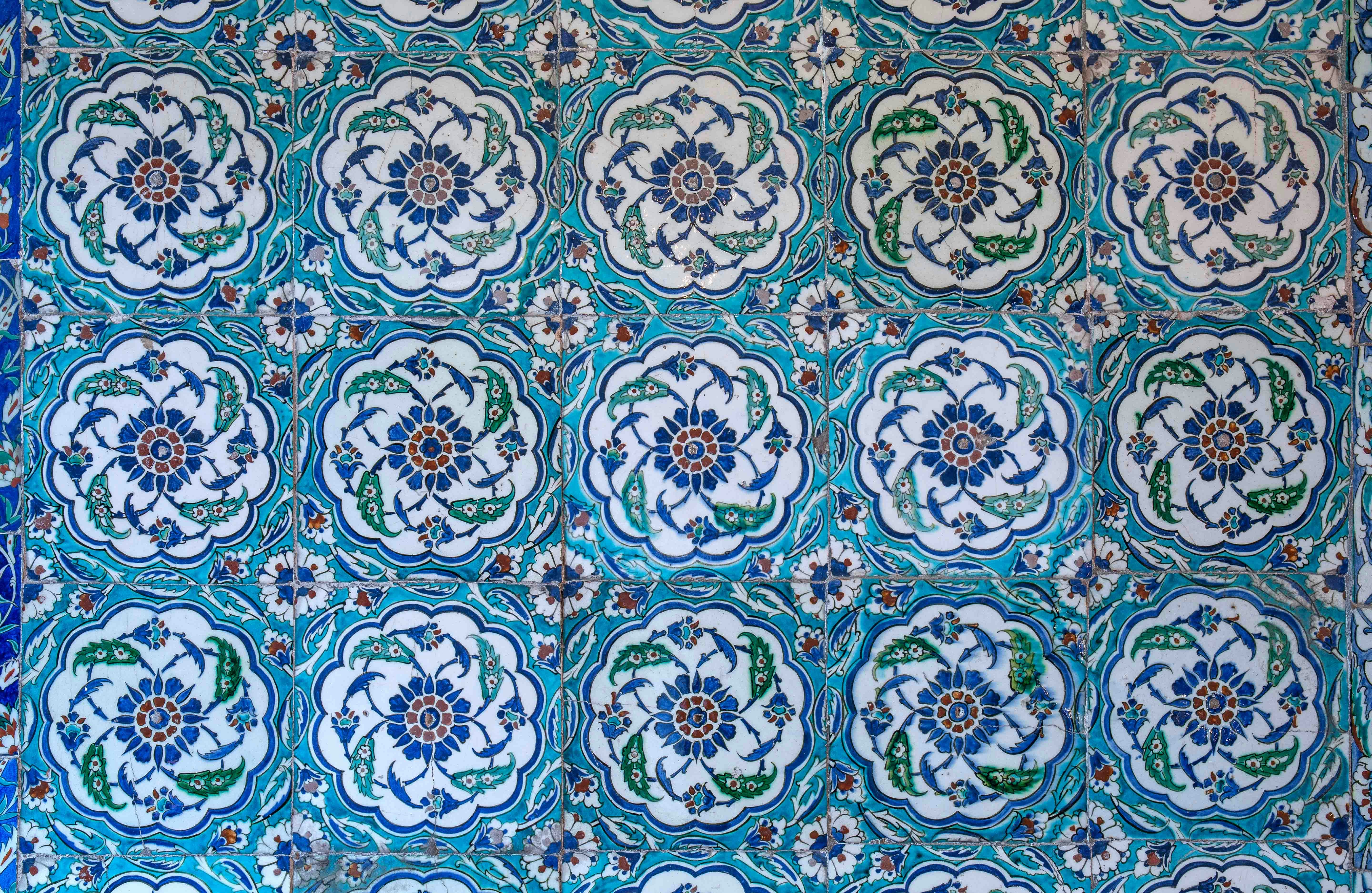 Iznik tiles with floral patterns at the Blue Mosque, Istanbul.