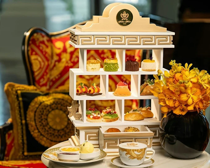 Palazzo Versace Dubai: Afternoon High Tea at Mosaico Lounge