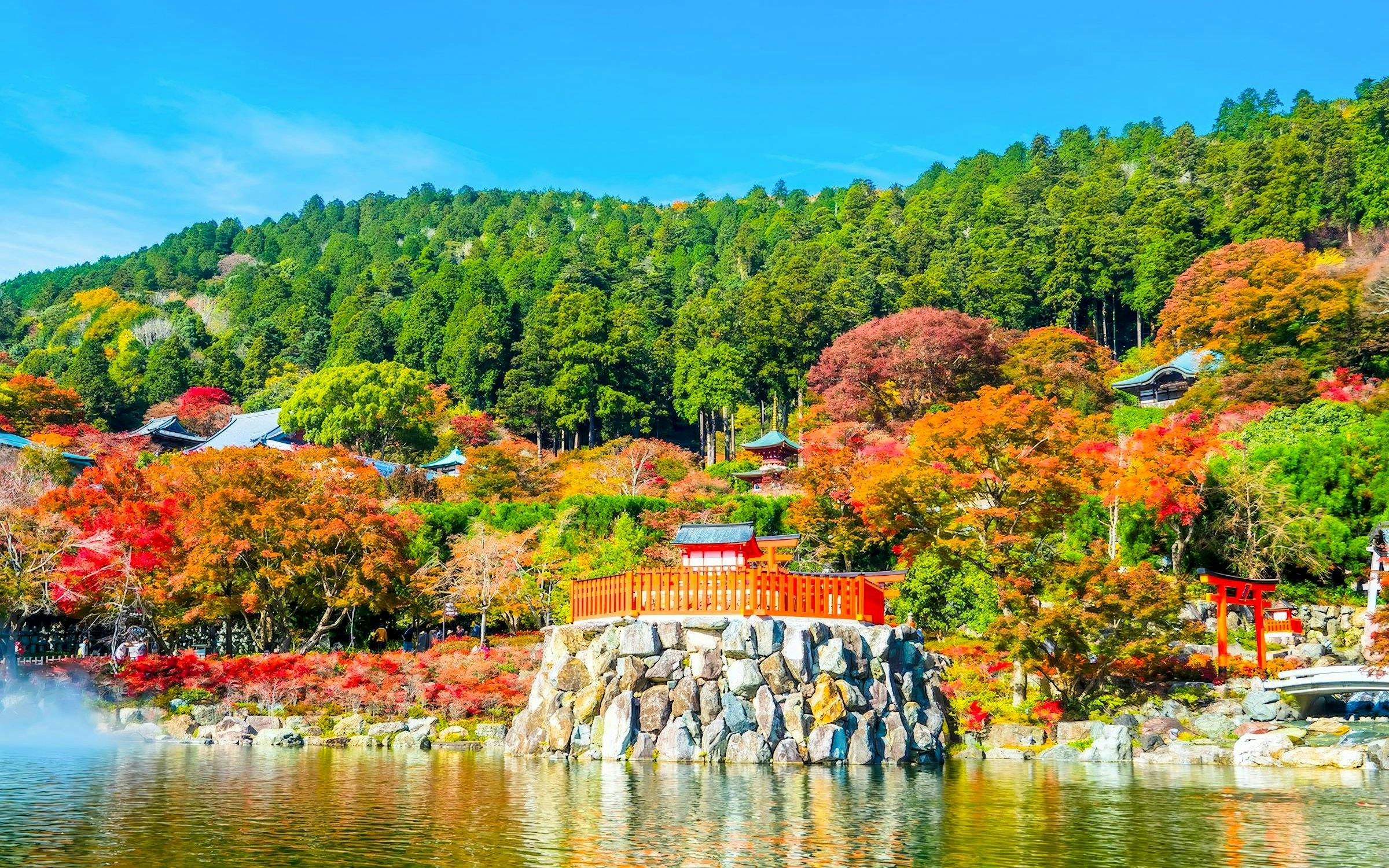 Katsuo-ji temple pond with autumn foliage in Minō, Japan.