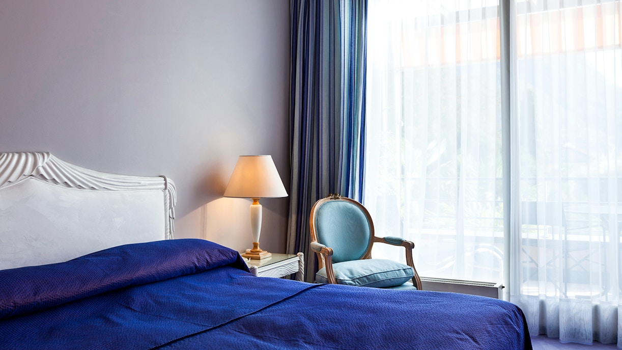 Plan your visit to Schilthorn - Hotel Room