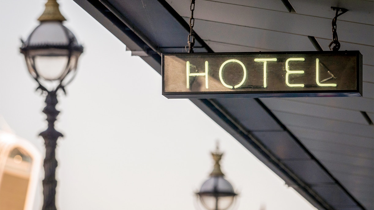 London Victoria to Paddington Airport