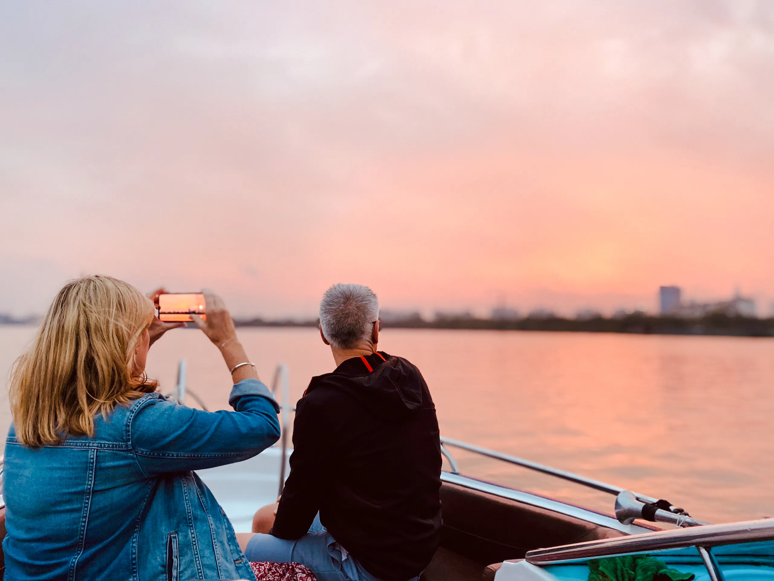 ho chi minh city saigon river sunset speedboat cruise with cocktail-5