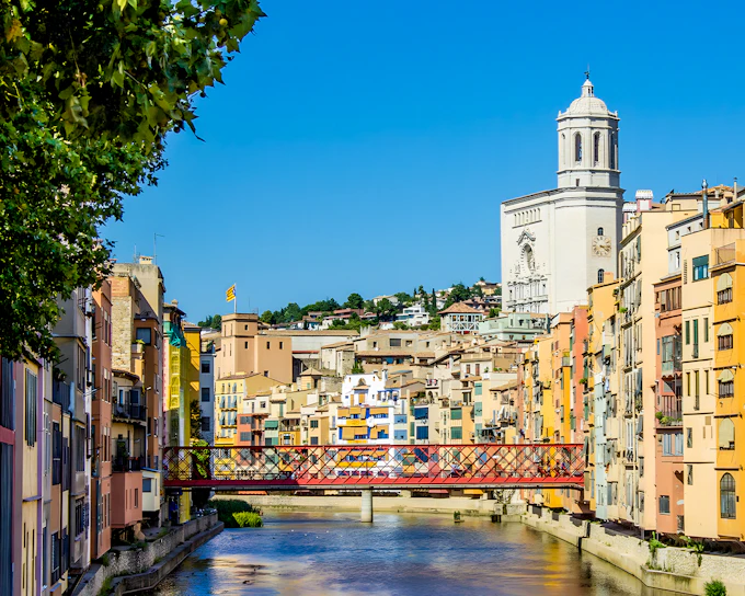 From Barcelona: Girona & Figueres Day Trip with Dalí Theatre-Museum Tickets