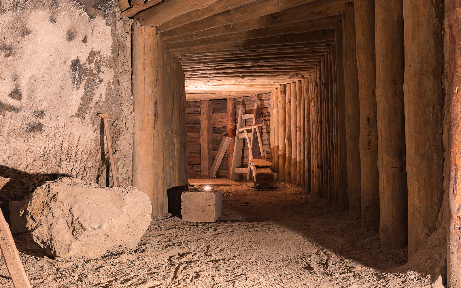 Wieliczka Salt Mine tips