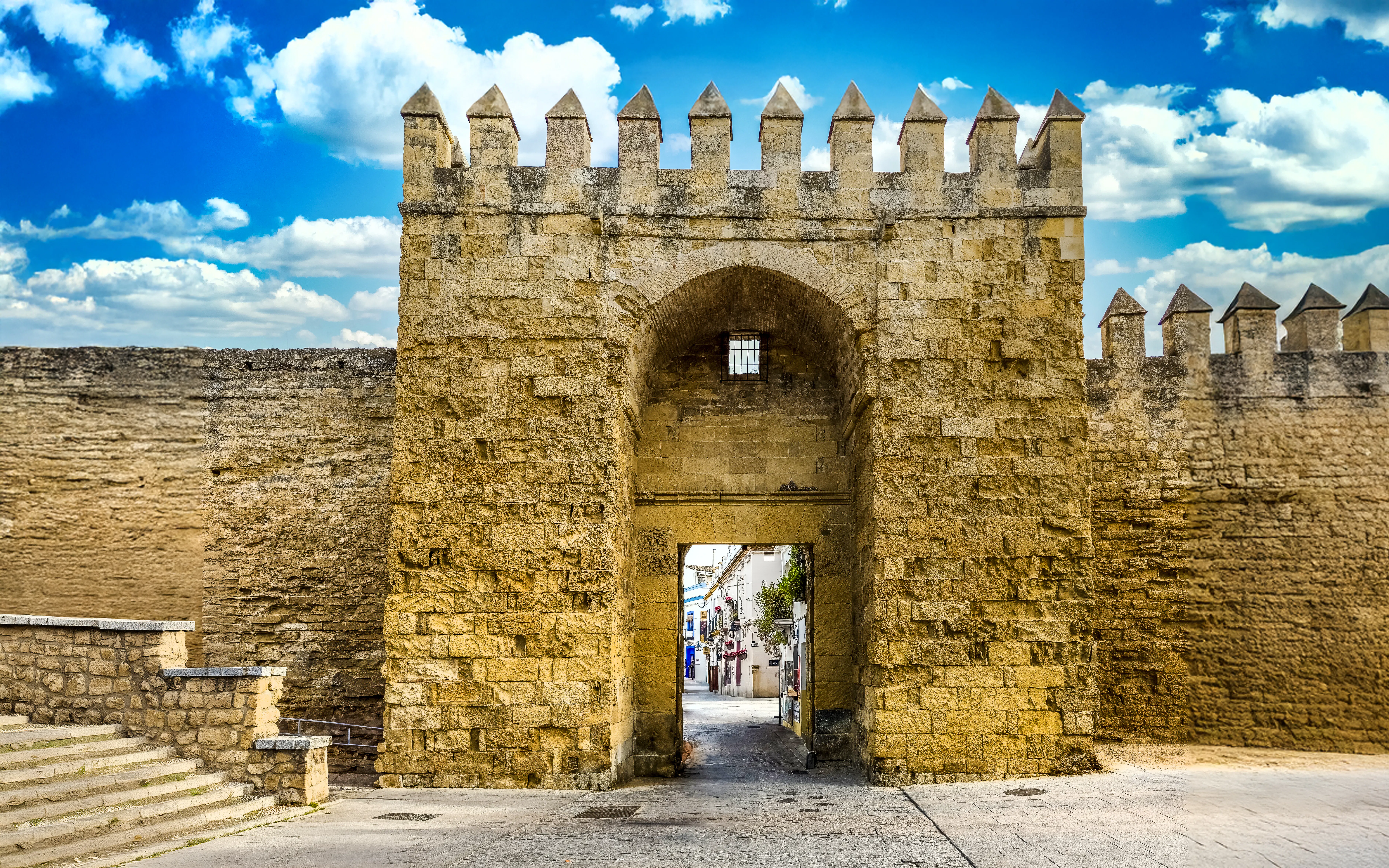 Puerta de Almodóvar	