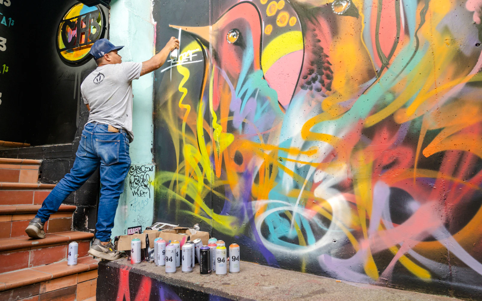 Comuna 13 Graffiti Tour with Grafivan Ride & Drone Shot (Product 53653)