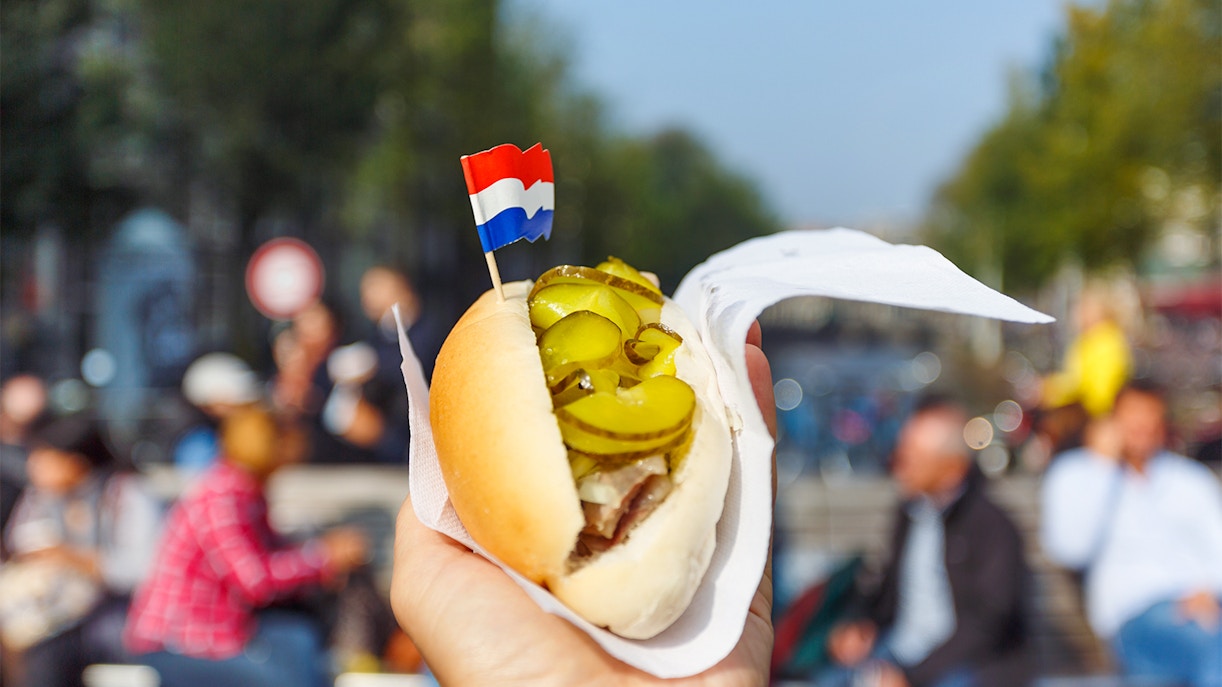 What to Eat Near the Van Gogh Museum