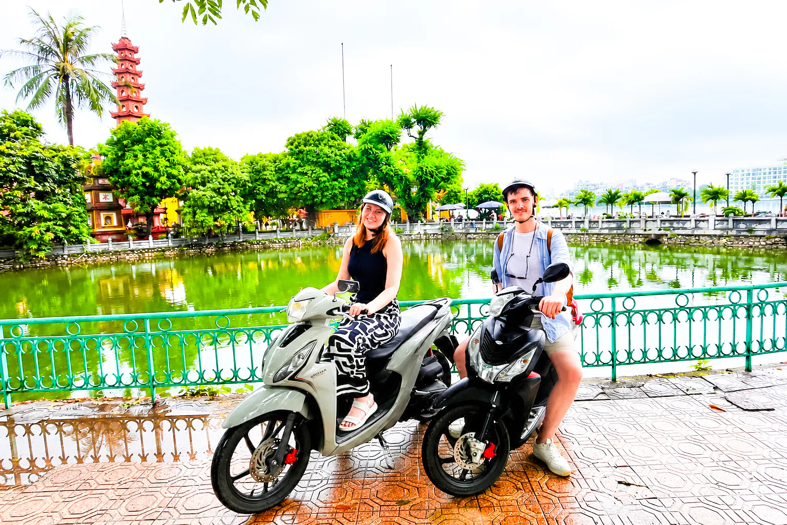 hanoi scooter tour: war history, train street and street food-6