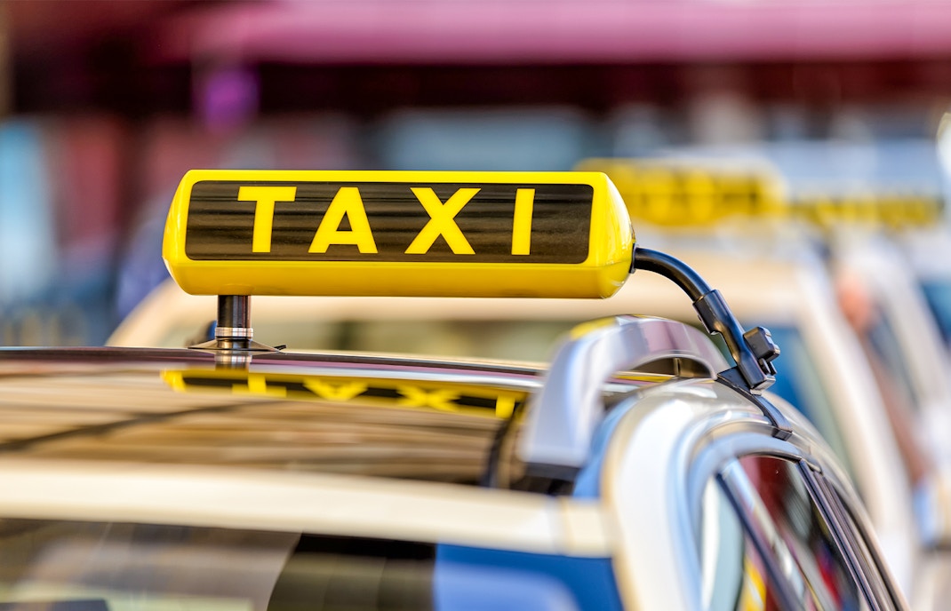 taxi for Barcelona port