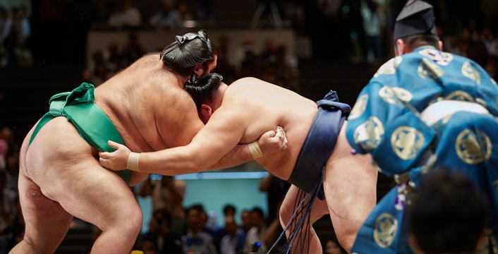 Lotta di sumo a Tokyo