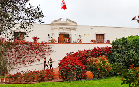 tour guiado ao museu larco-1