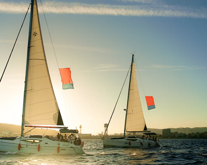 Barcelona: Sunset Sailing Cruise