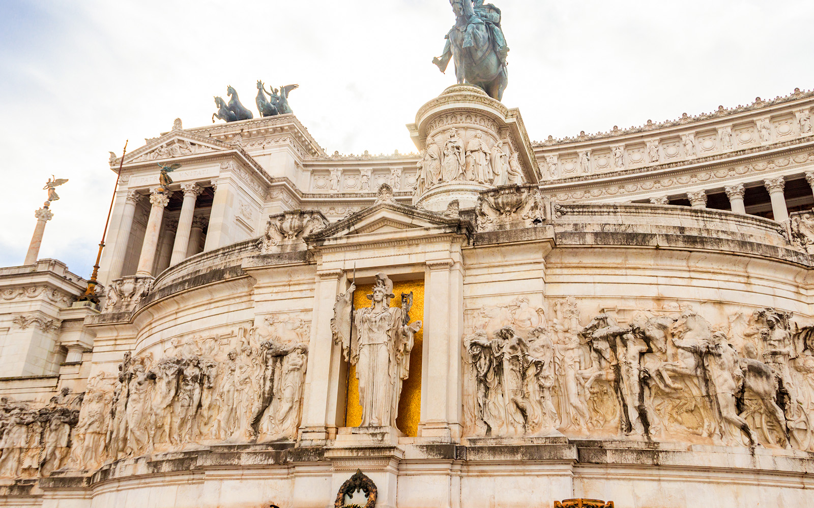 Ingressos para o vitor emanuel roma
