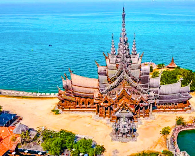 Pattaya Highlights: Private Van Tour with Sanctuary of Truth & Floating Market (Product 54649)