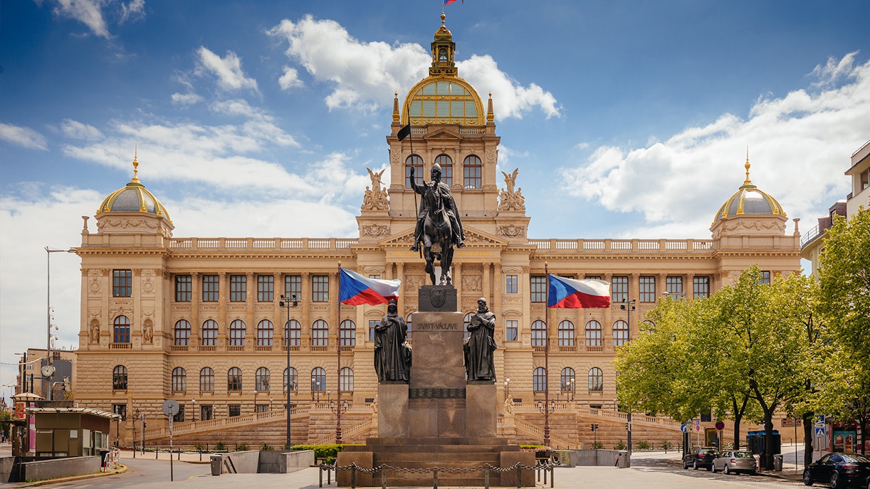 Prague National Museum - Timings