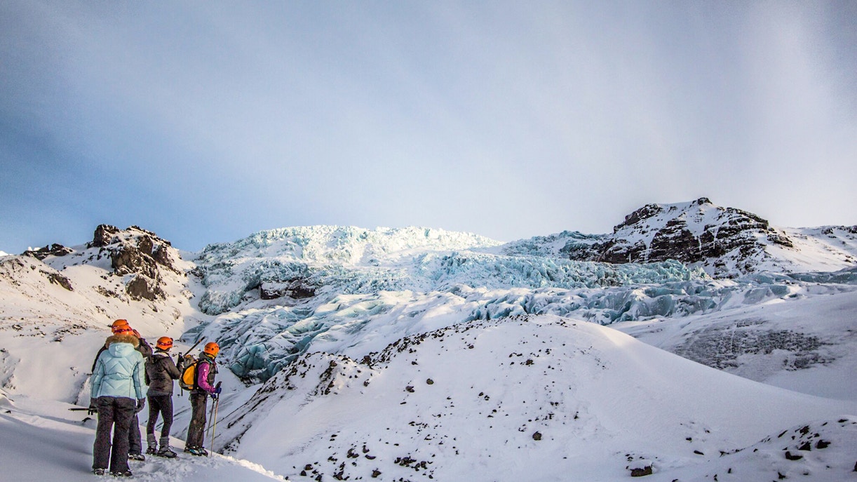 Guests hiking on Vatnajökull Glacier in Iceland.