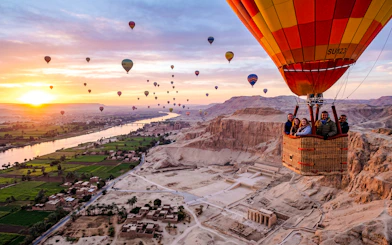 Luxor Sunrise Hot Air Balloon Flight with Round-Trip Transfers