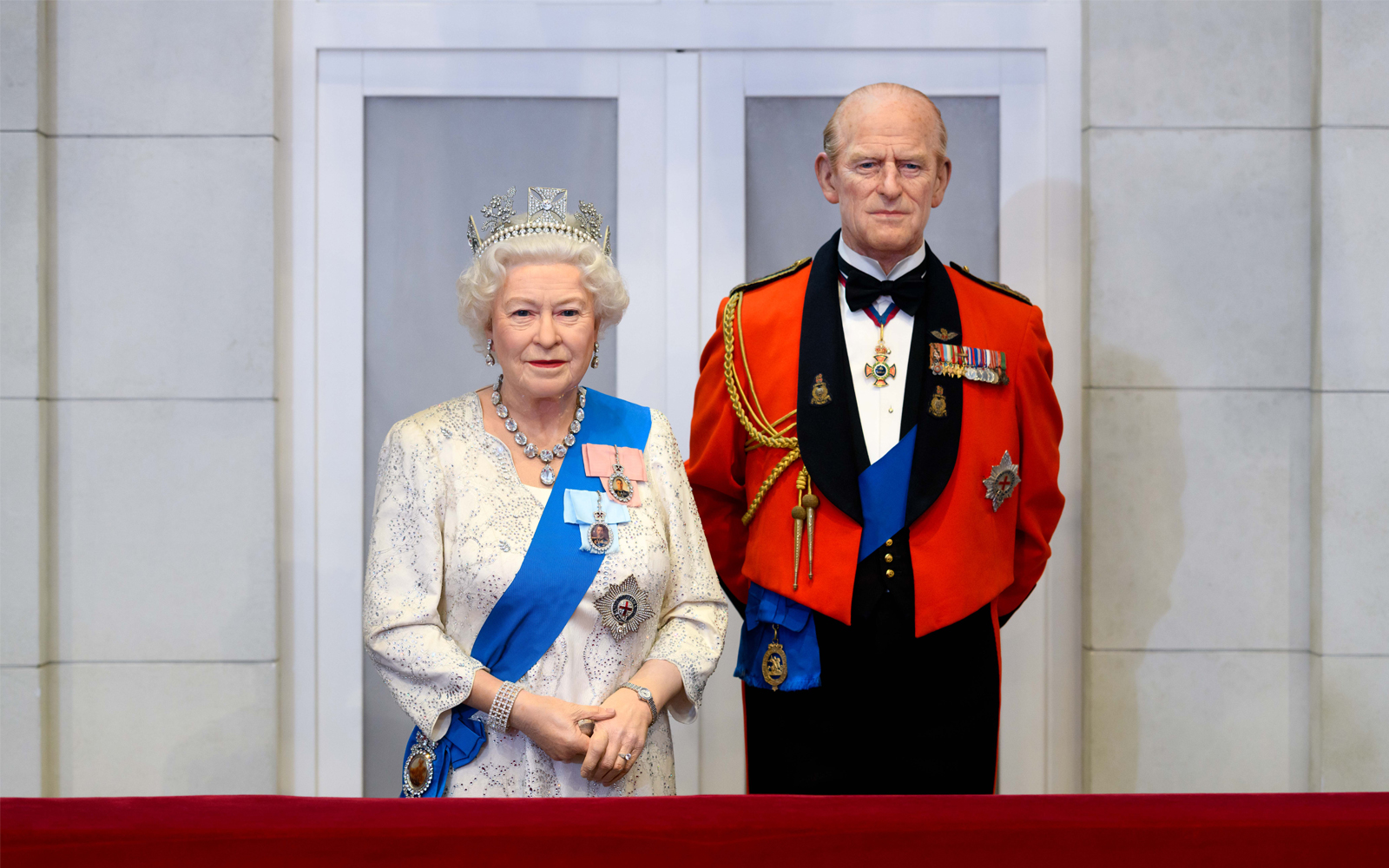 Royal couple in wax museum