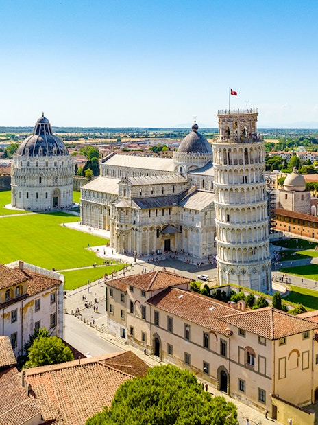 Aerial view of Square of Miracles, Pisa, featuring the Leaning Tower and cathedral.