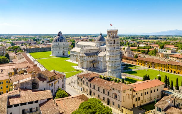 Aerial view of Square of Miracles, Pisa, featuring the Leaning Tower and cathedral.