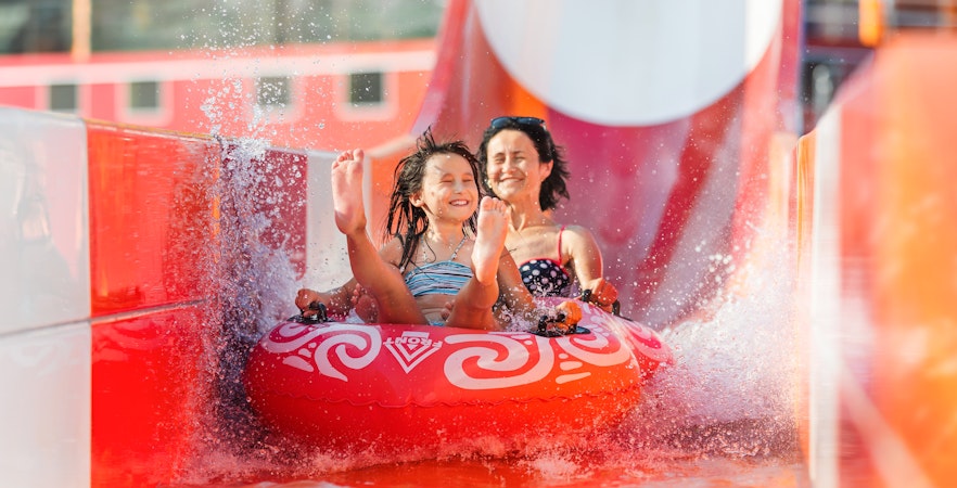 Tour combinato in elicottero a Dubai e parco acquatico Aquaventure