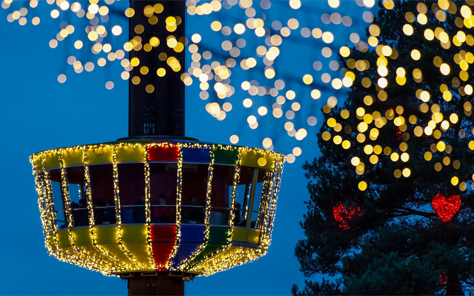Festive lights on a ride at LEGOLAND® Billund during Christmas.
