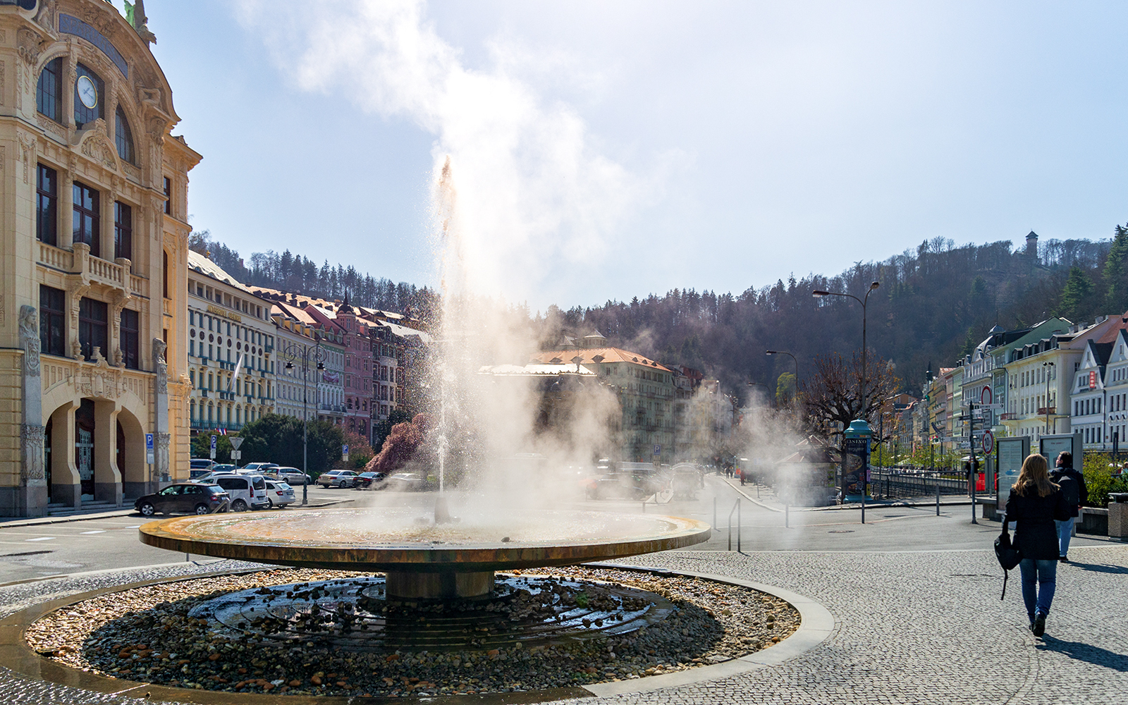 Day Trip to Karlovy Vary and Watchtower Diana from Prague