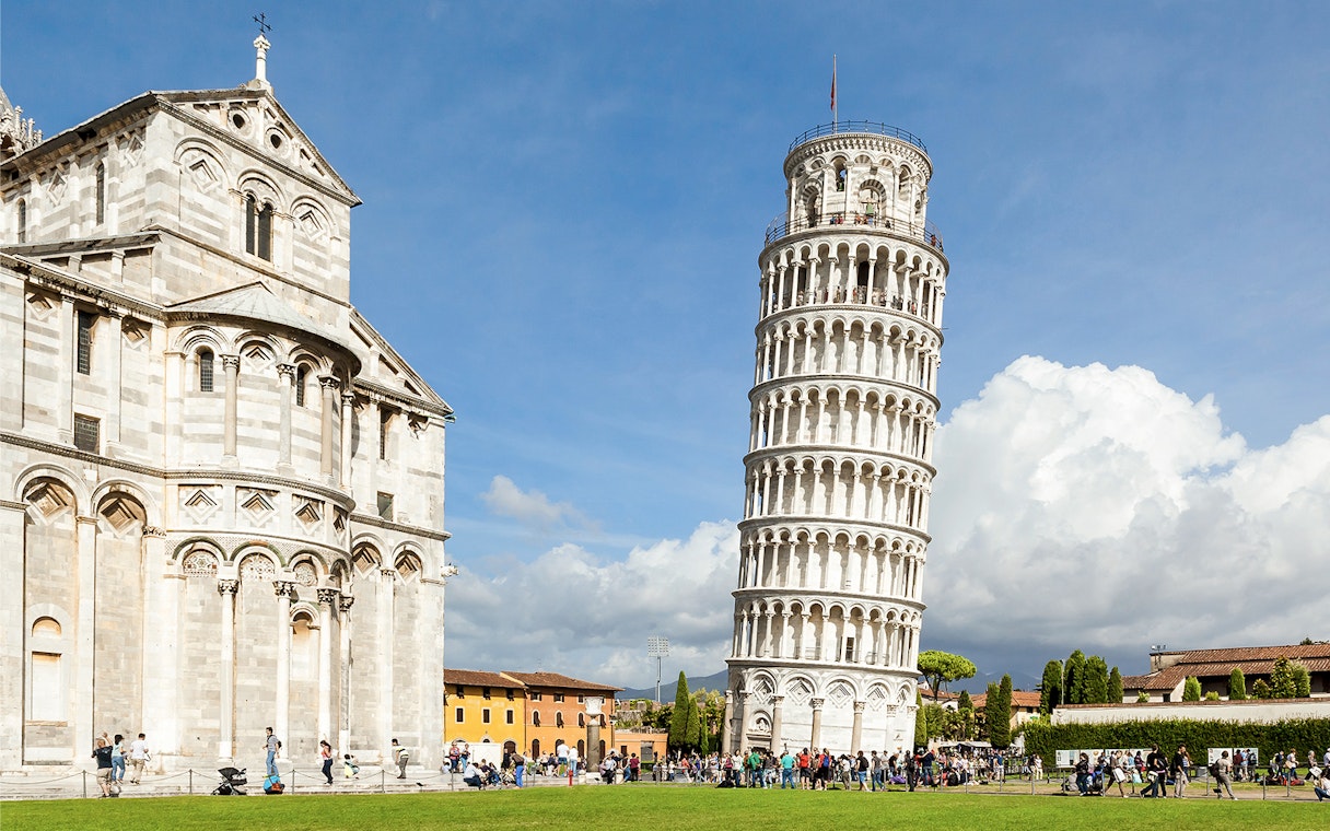 Leaning Tower of Pisa with tourists in Pisa, Italy.