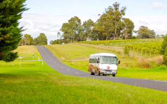 fra melbourne: vintur i yarra valley med besøk på fire vingårder og gourmet lunsj på balgownie estate-3
