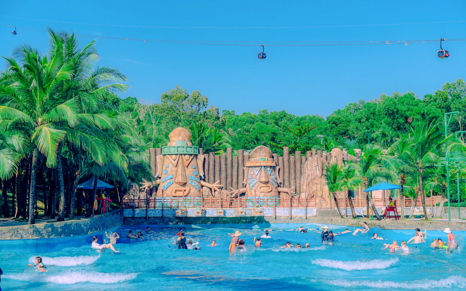 Sun World Hon Thom: Round-Trip Cable Car, Aquatopia Water Park & Exotica Theme Park with Buffet & Transfers (Product 56694)