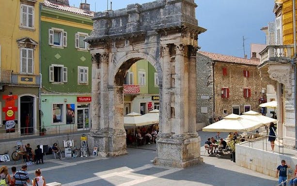 from zagreb: guided day trip to pula and rovinj in istria with hotel pickup-4